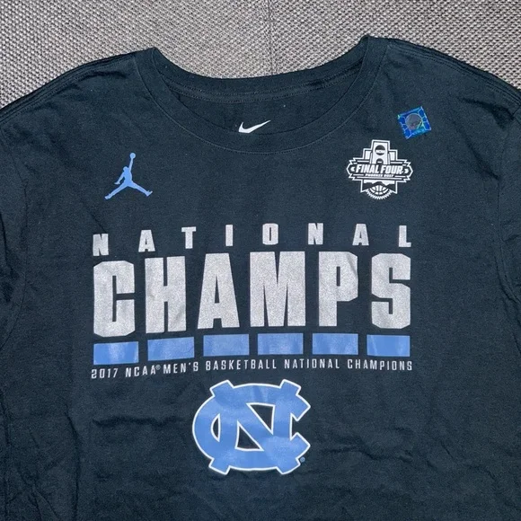 Nike Jordan UNC Tarheels National Champs Navy Long Sleeve Shirt XL - Picture 2 of 4